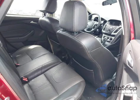 2013 Ford Focus Se z USA, uszkodzony, nr VIN 1FADP3K28DL210045